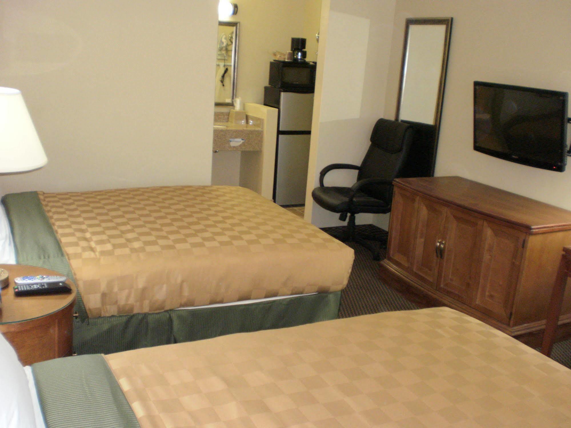 Executive Inn Mojave Bagian luar foto